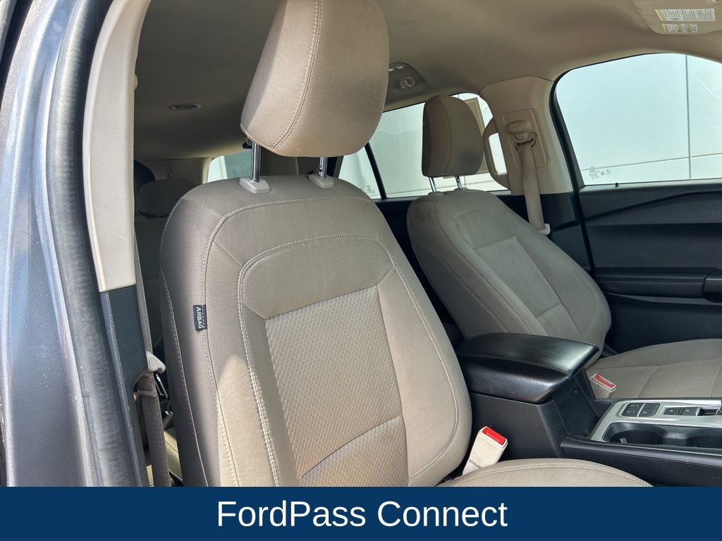 2022 Ford Explorer Base