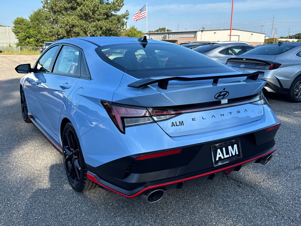 2025 Hyundai Elantra N Base photo 3