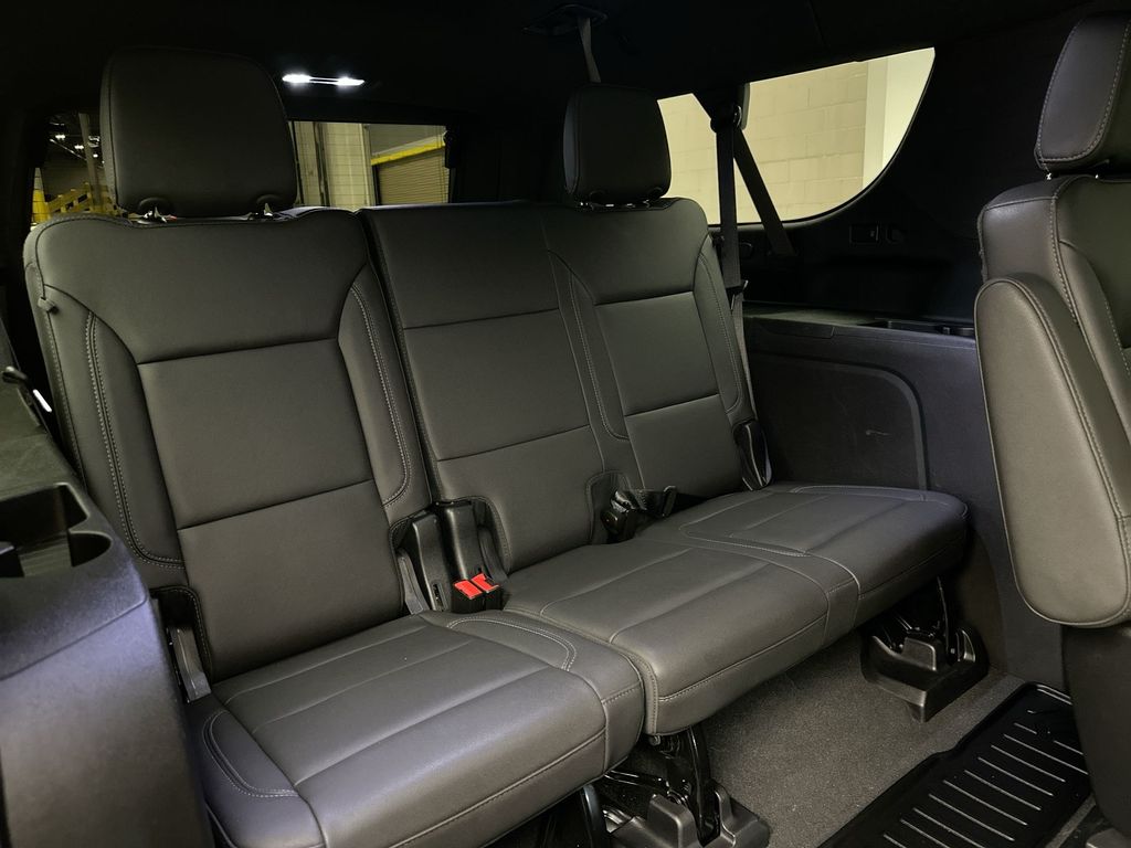 Thumbnail: 2022 Chevrolet Suburban - 20