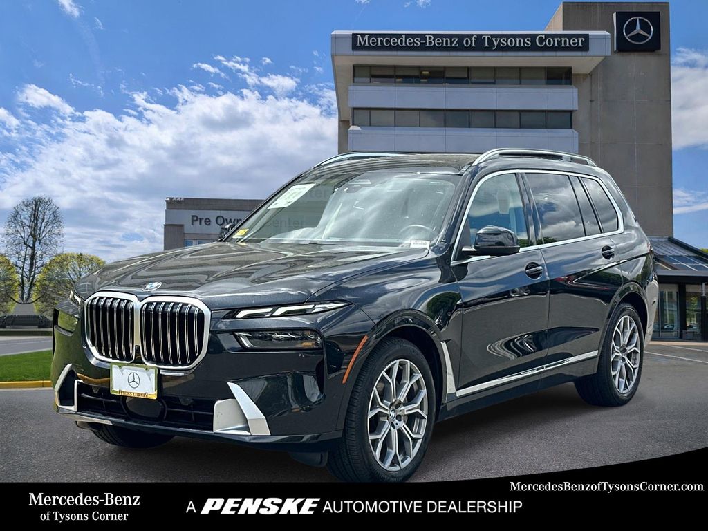 Thumbnail: 2024 BMW X7 - 1