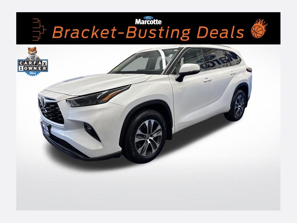 2022 Toyota Highlander XLE AWD