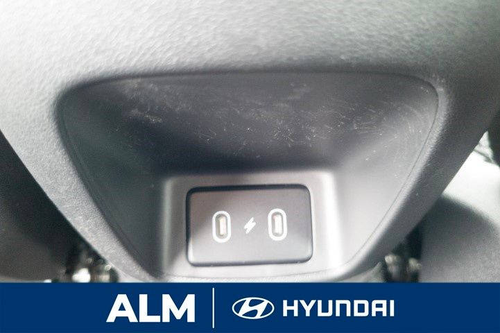 2025 Hyundai Elantra SE photo 16