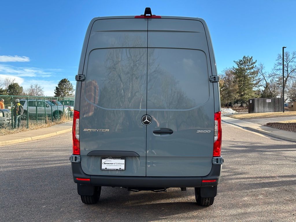 2024 Mercedes-Benz Sprinter 2500 Cargo 144 WB 3