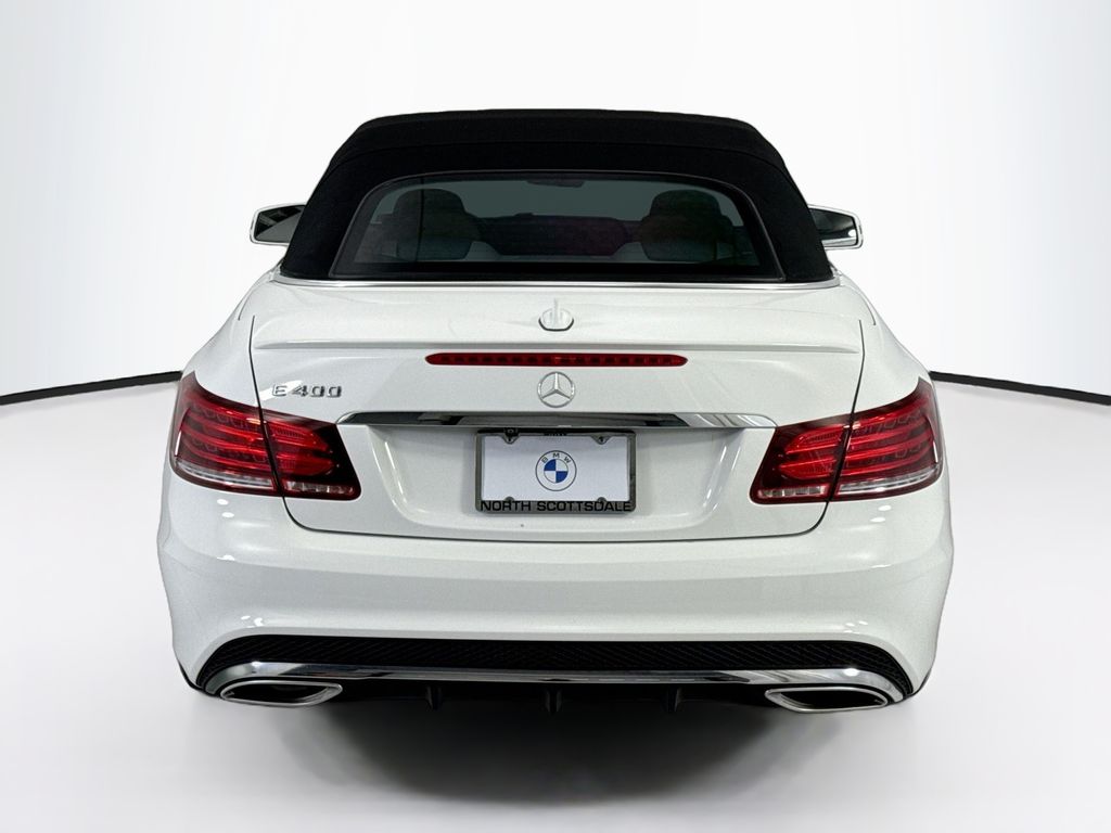 Thumbnail: 2016 Mercedes-Benz E-Class - 14