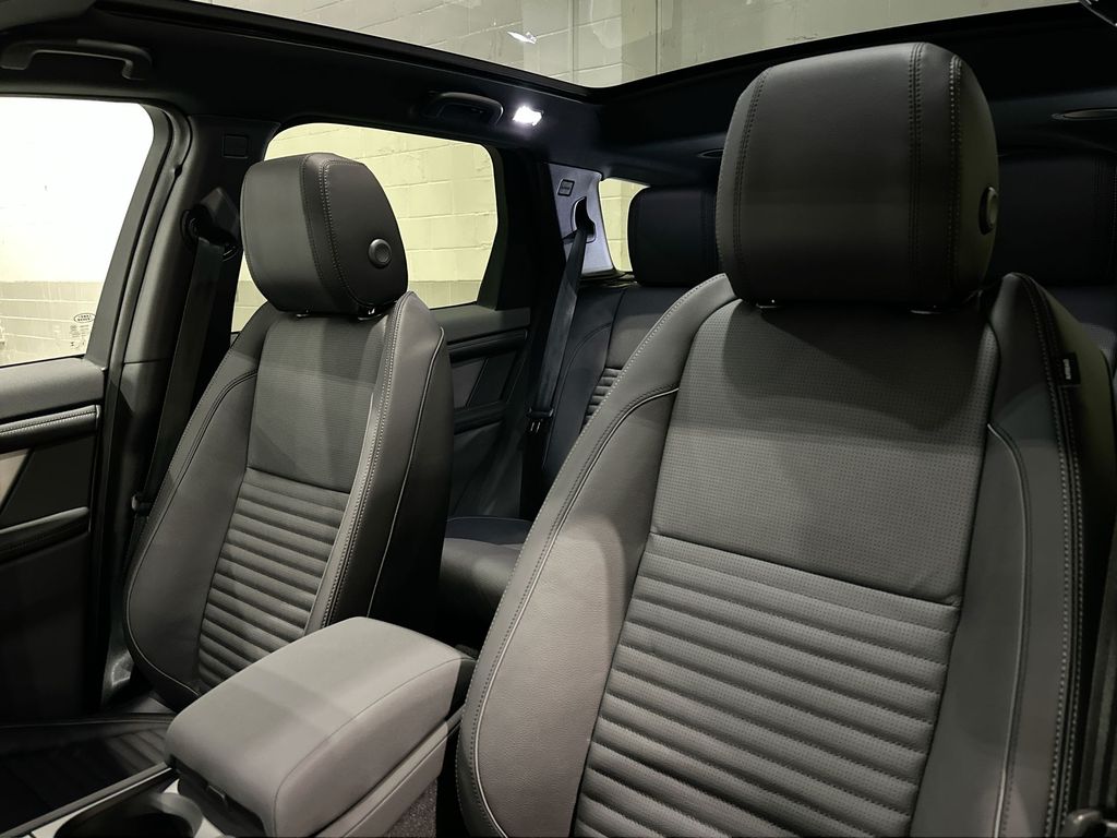 Thumbnail: 2026 Land Rover Discovery Sport - 10