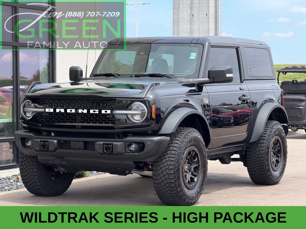 Shadow Black 2023 Ford Bronco SUV / Crossover Four-Wheel Drive Automatic