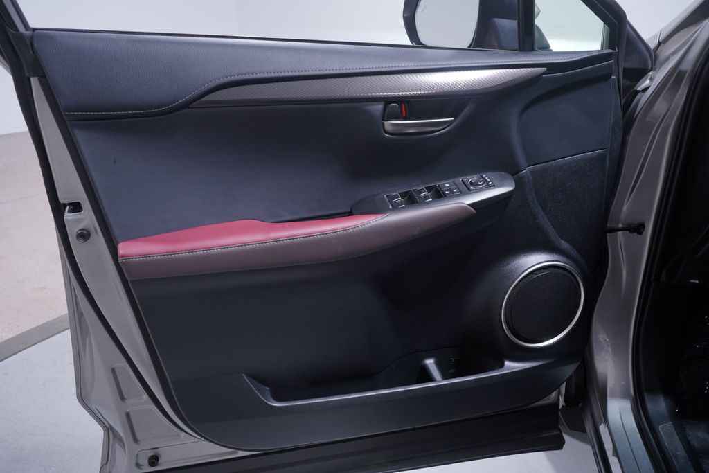 2018 Lexus NX 300 17