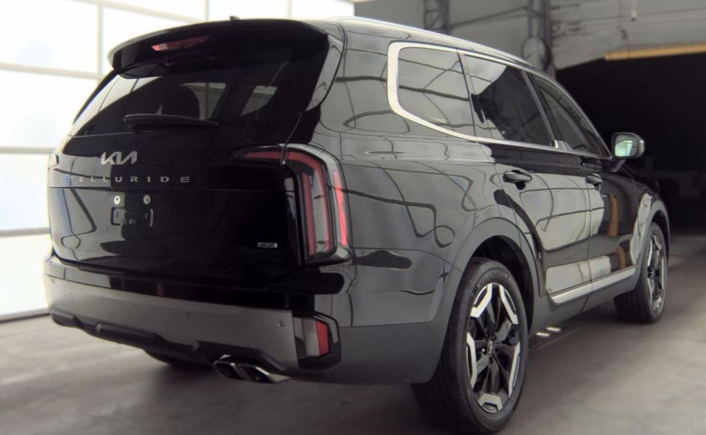 Used 2024 Black Kia EX image 3