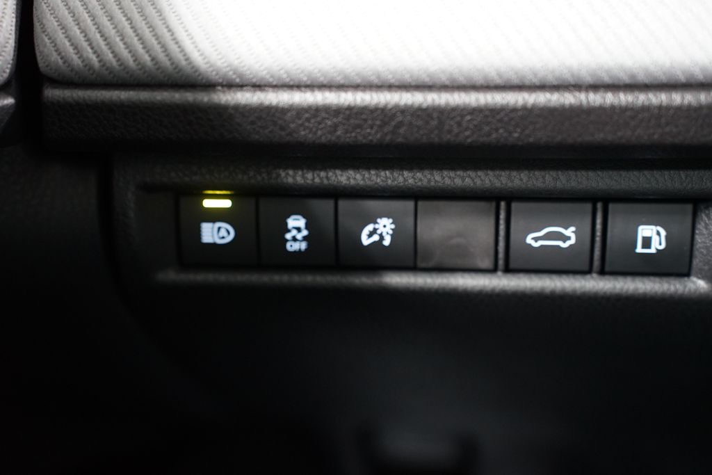 2025 Toyota Camry SE 25