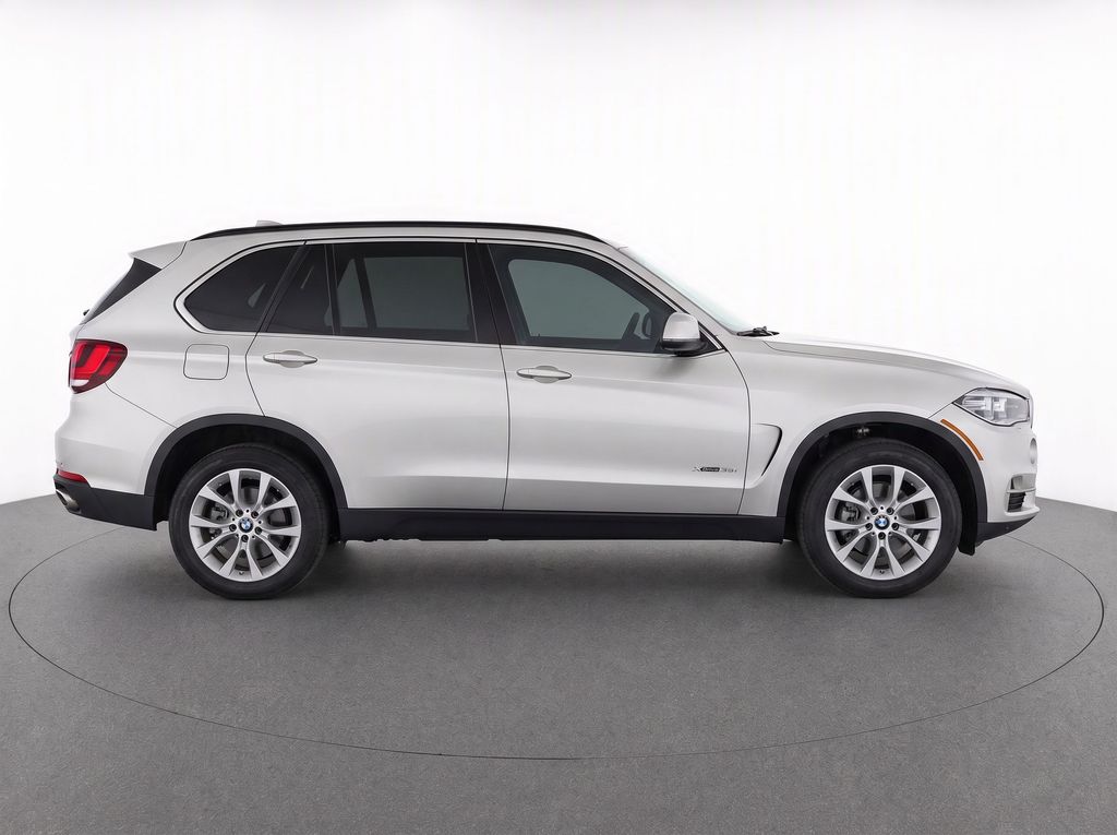 Thumbnail: 2016 BMW X5 - 6