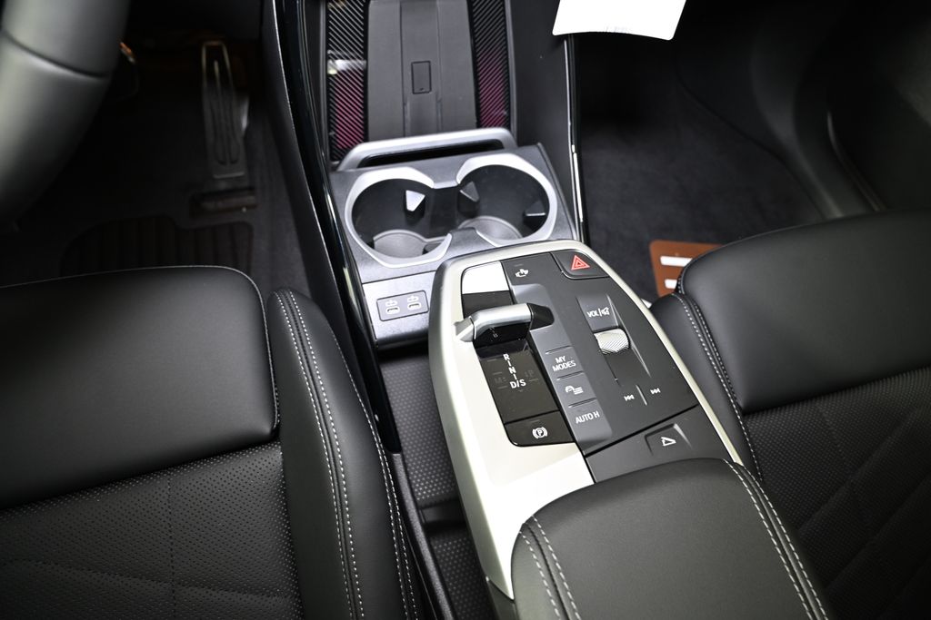 Thumbnail: 2026 BMW X1 - 19