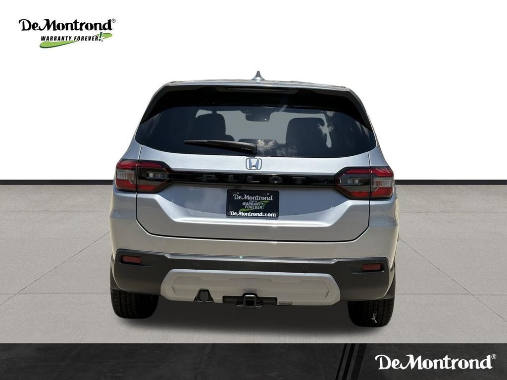 2023 Honda Pilot EX-L Silver at AutoSavvy Houston Northwest