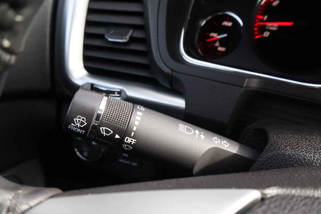 Thumbnail: 2016 GMC Acadia - 32