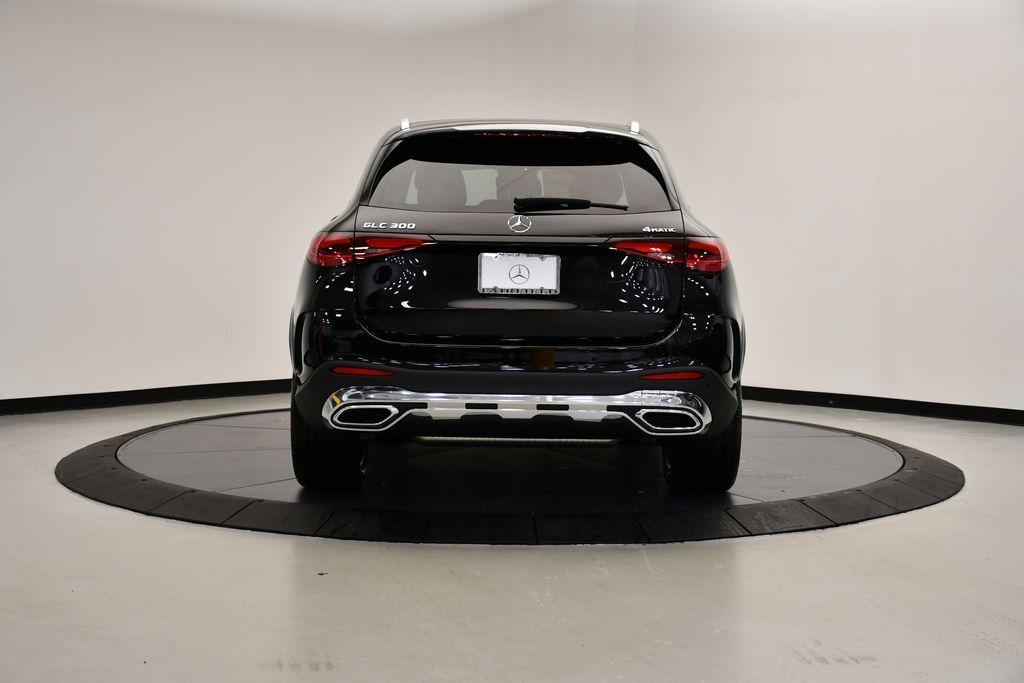 2025 Mercedes-Benz GLC 300 4