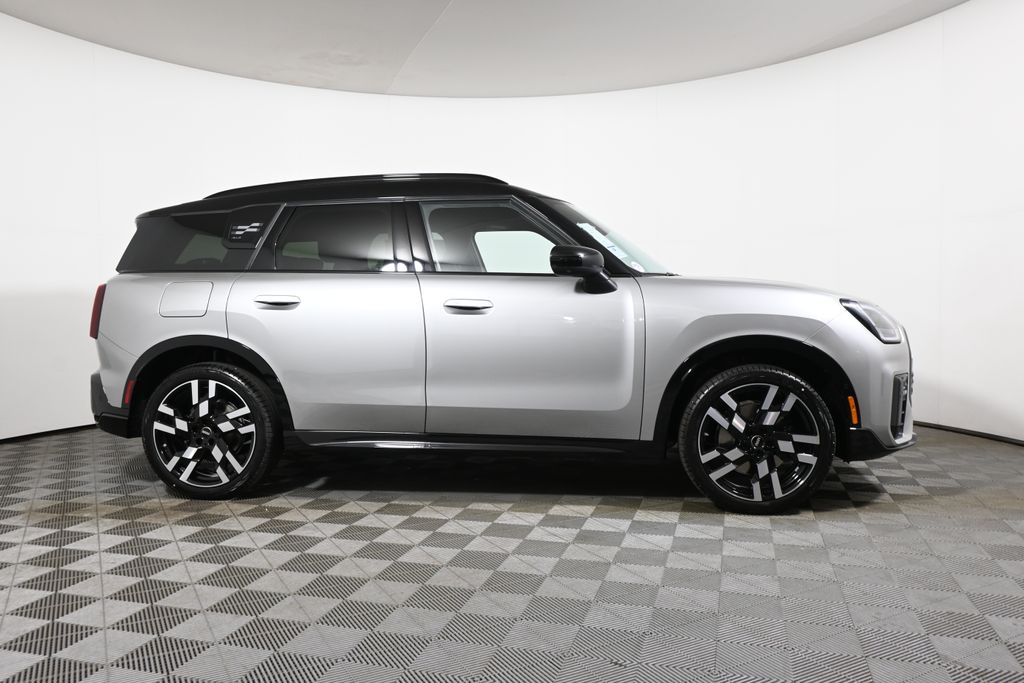 Thumbnail: 2027 MINI Cooper Countryman - 8