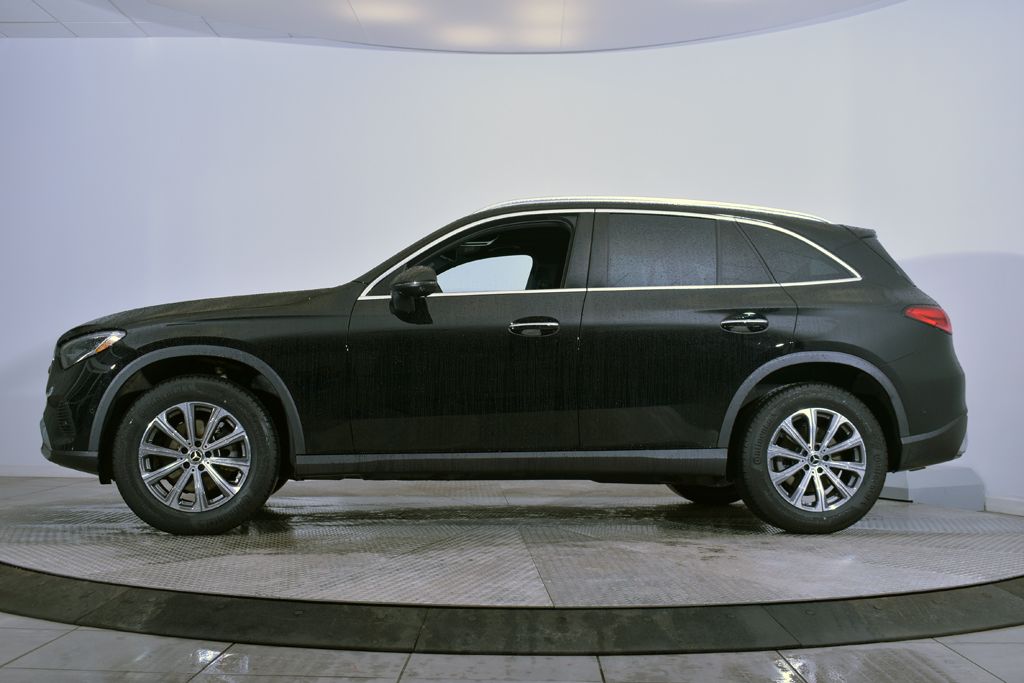 Thumbnail: 2026 Mercedes-Benz GLC - 2