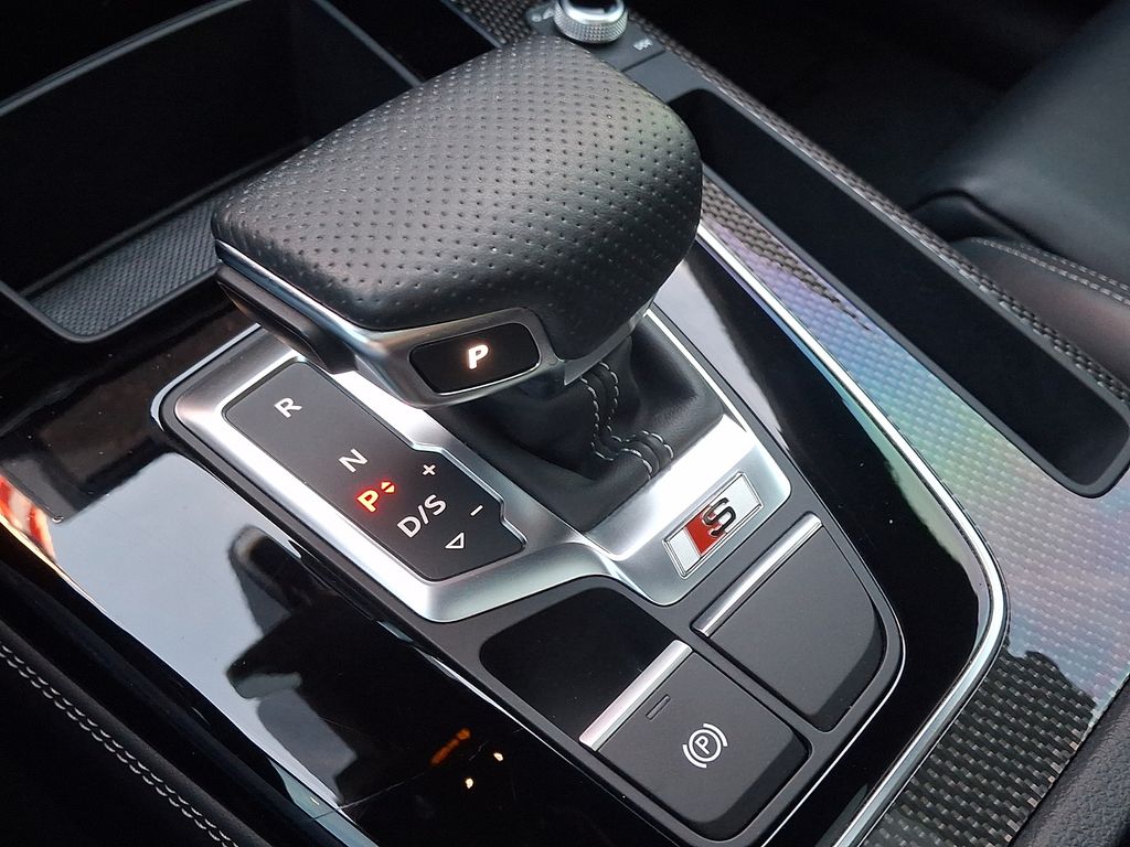 Thumbnail: 2023 Audi SQ5 - 15