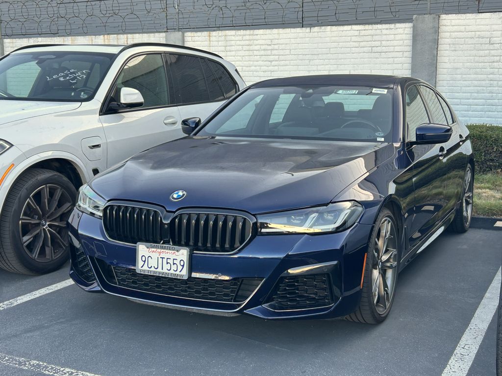 Thumbnail: 2022 BMW 5 Series - 2