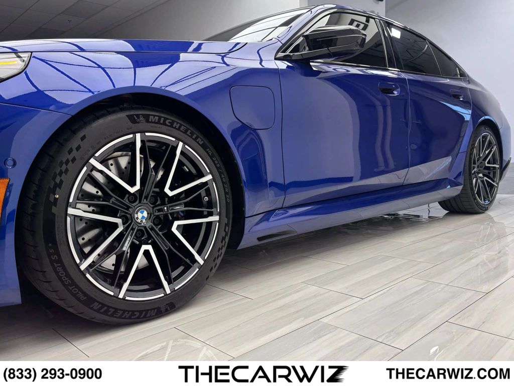 2026 BMW M5