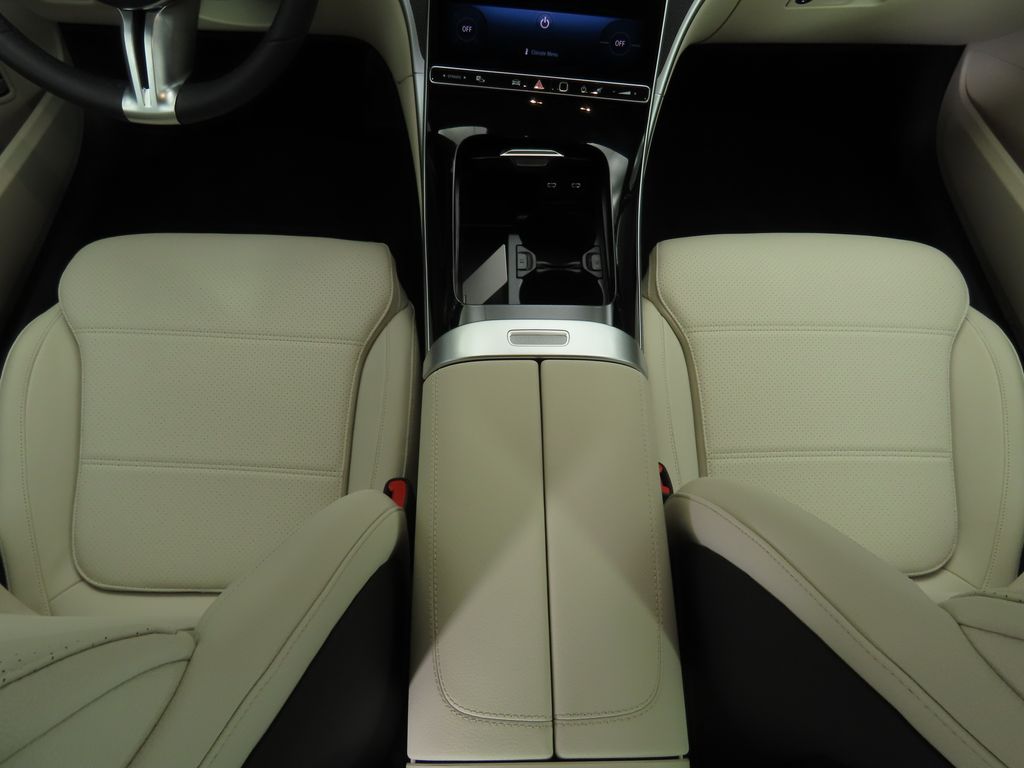 2025 Mercedes-Benz C-Class C 300 16