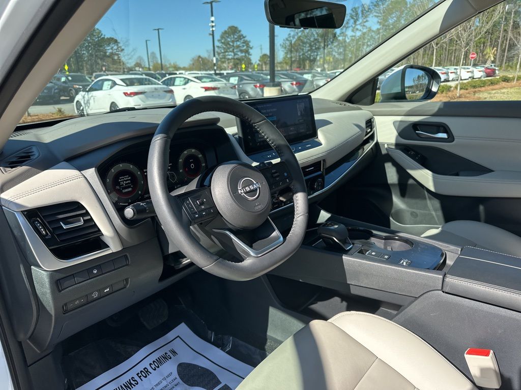 2024 Everest White Pearl Nissan Rogue SL FWD SUV