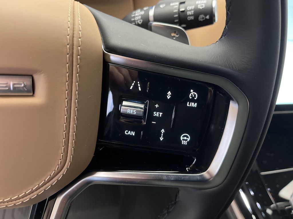 Thumbnail: 2026 Land Rover Range Rover Sport - 16