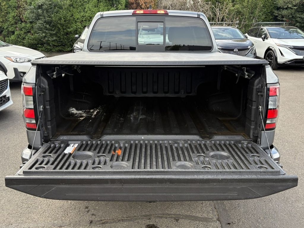 2022 Nissan Frontier SV