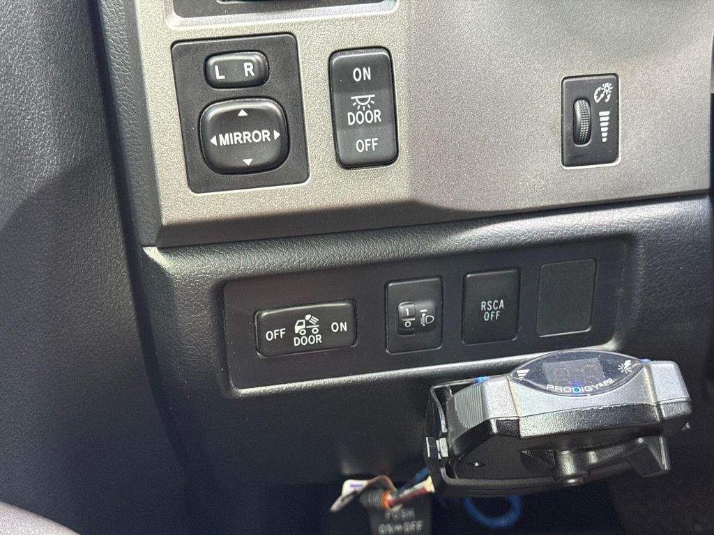 Used 2012 Super White Toyota Grade image 19