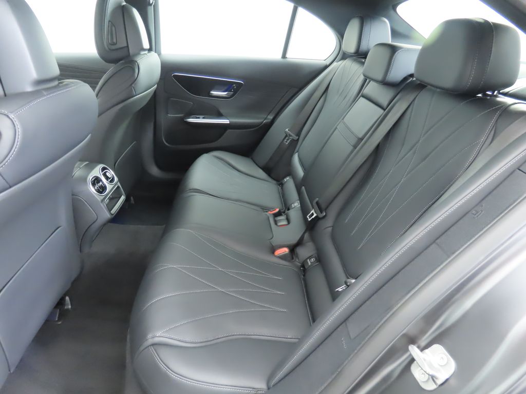 Thumbnail: 2025 Mercedes-Benz C-Class - 21