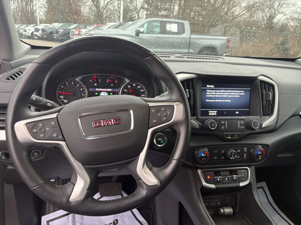 2022 GMC Terrain SLT 9