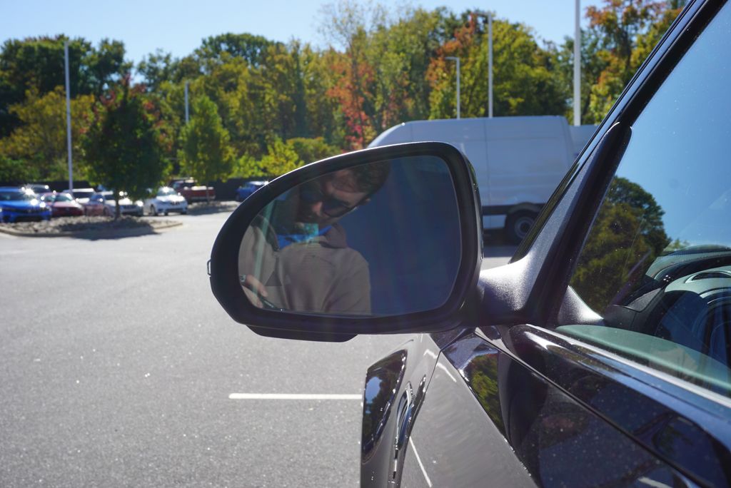 Thumbnail: 2026 Mercedes-Benz C-Class - 14