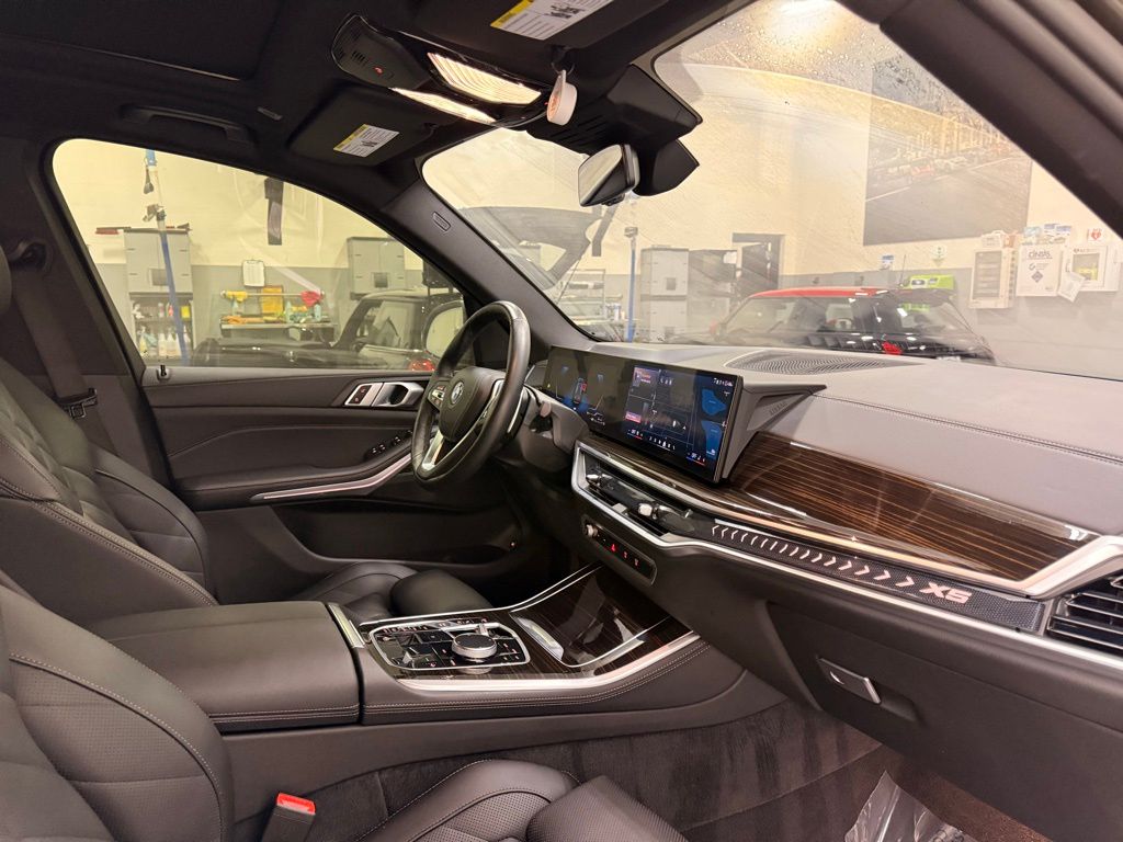 Thumbnail: 2024 BMW X5 - 27