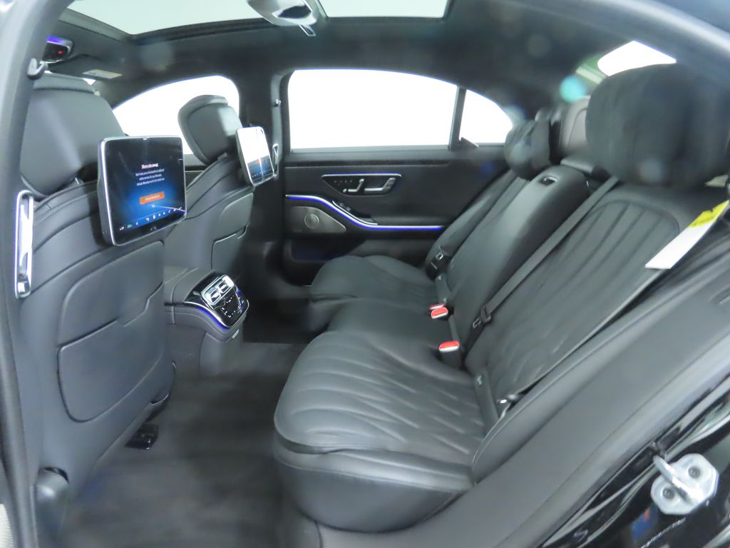 2025 Mercedes-Benz S-Class AMG S 63 4MATIC 23