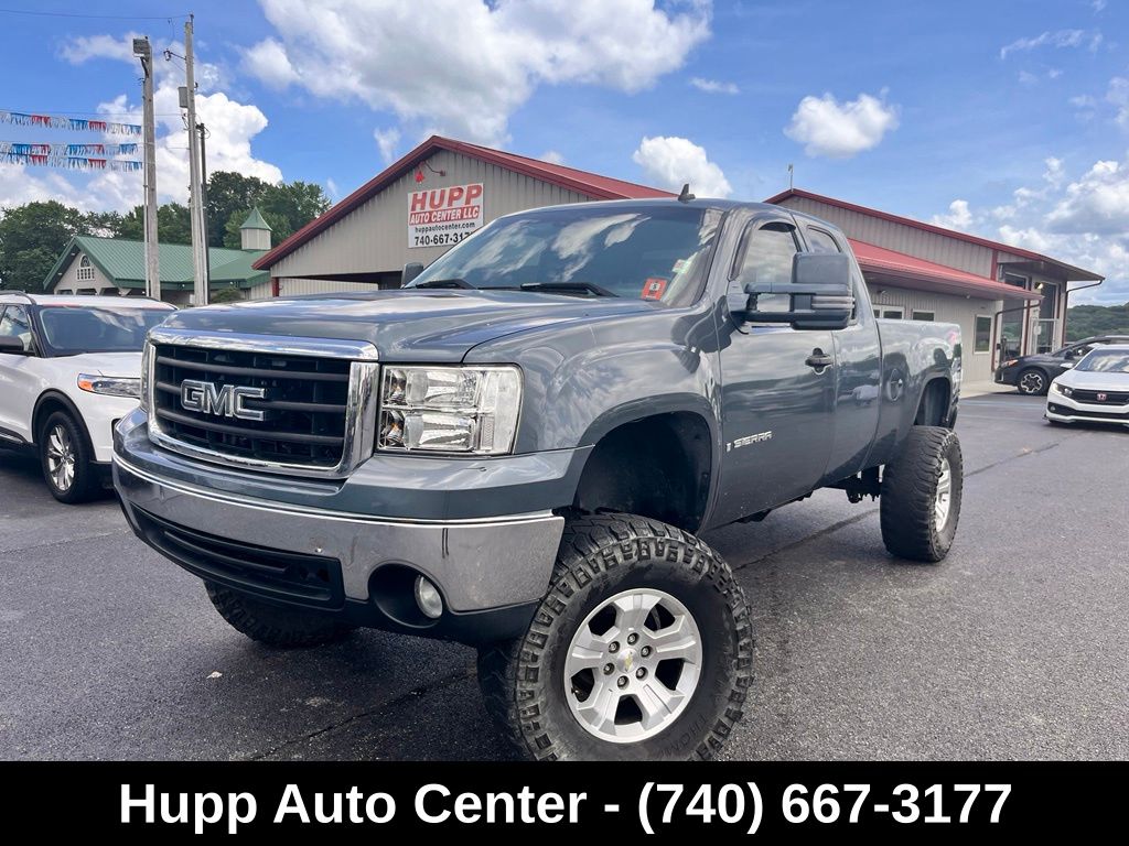 Stealth Gray Metallic 2007 GMC Sierra 1500 Pickup Truck Four-Wheel Drive 4-Speed Automatic Overdrive