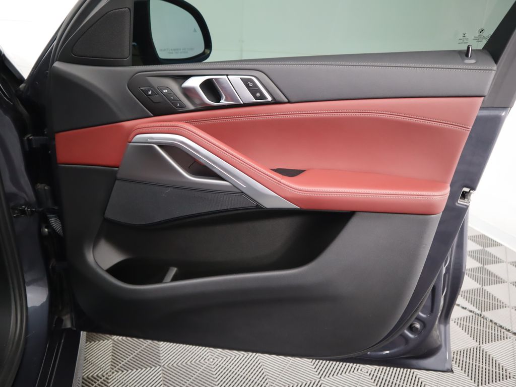 Thumbnail: 2022 BMW X6 - 26