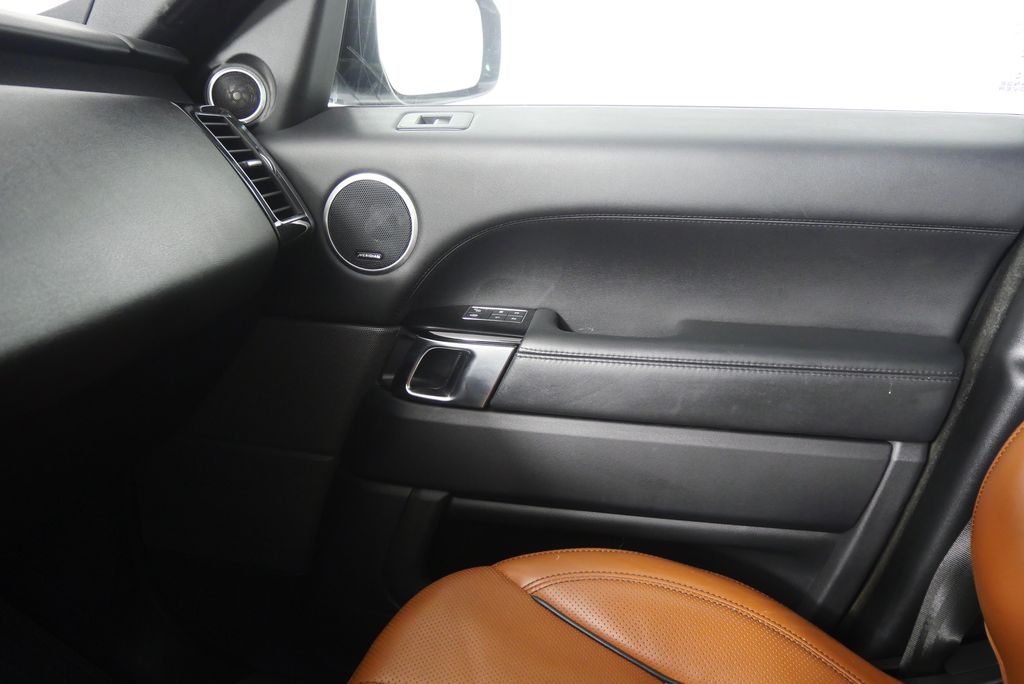 Thumbnail: 2016 Land Rover Range Rover Sport - 29