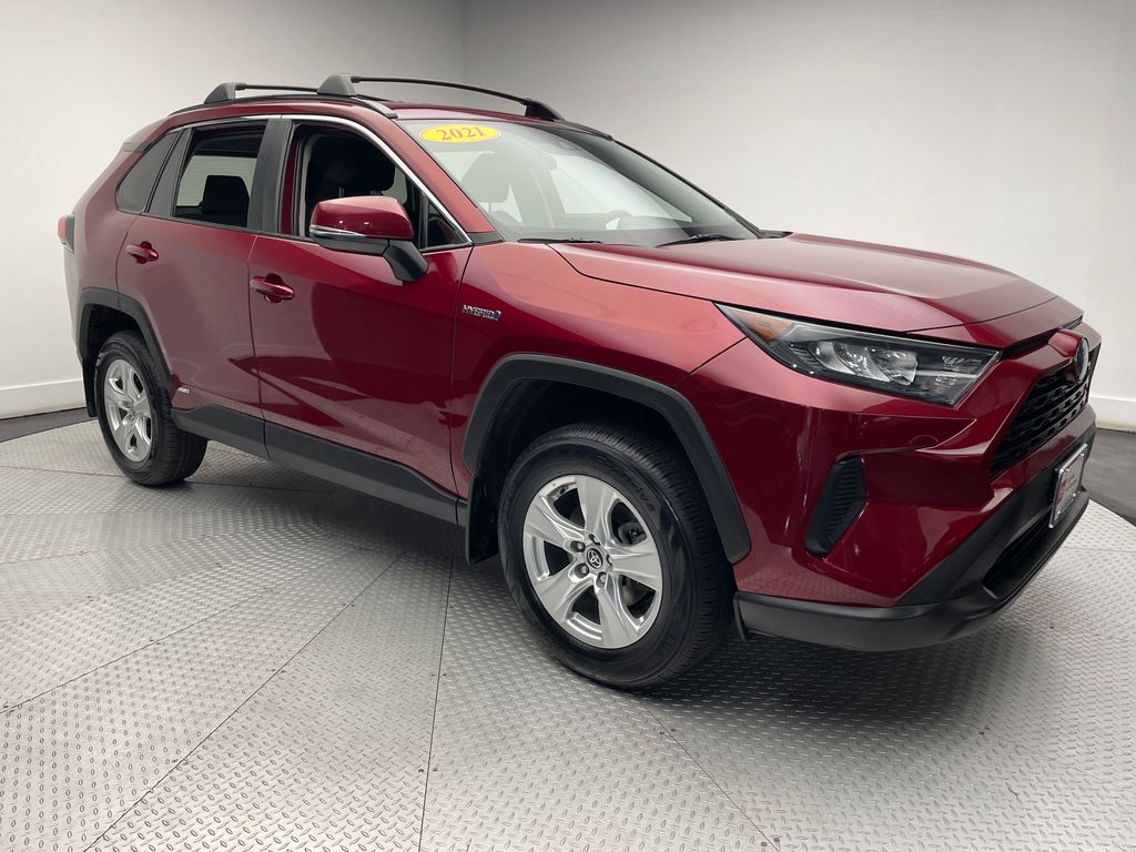 2021 Toyota RAV4 LE 3