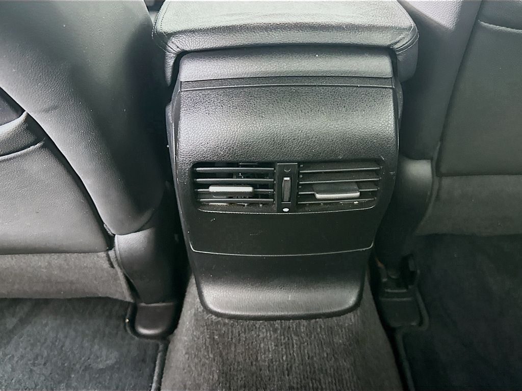 Used 2010 Green Honda EX-L image 19