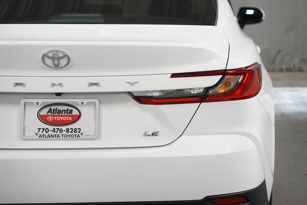 Thumbnail: 2025 Toyota Camry - 10