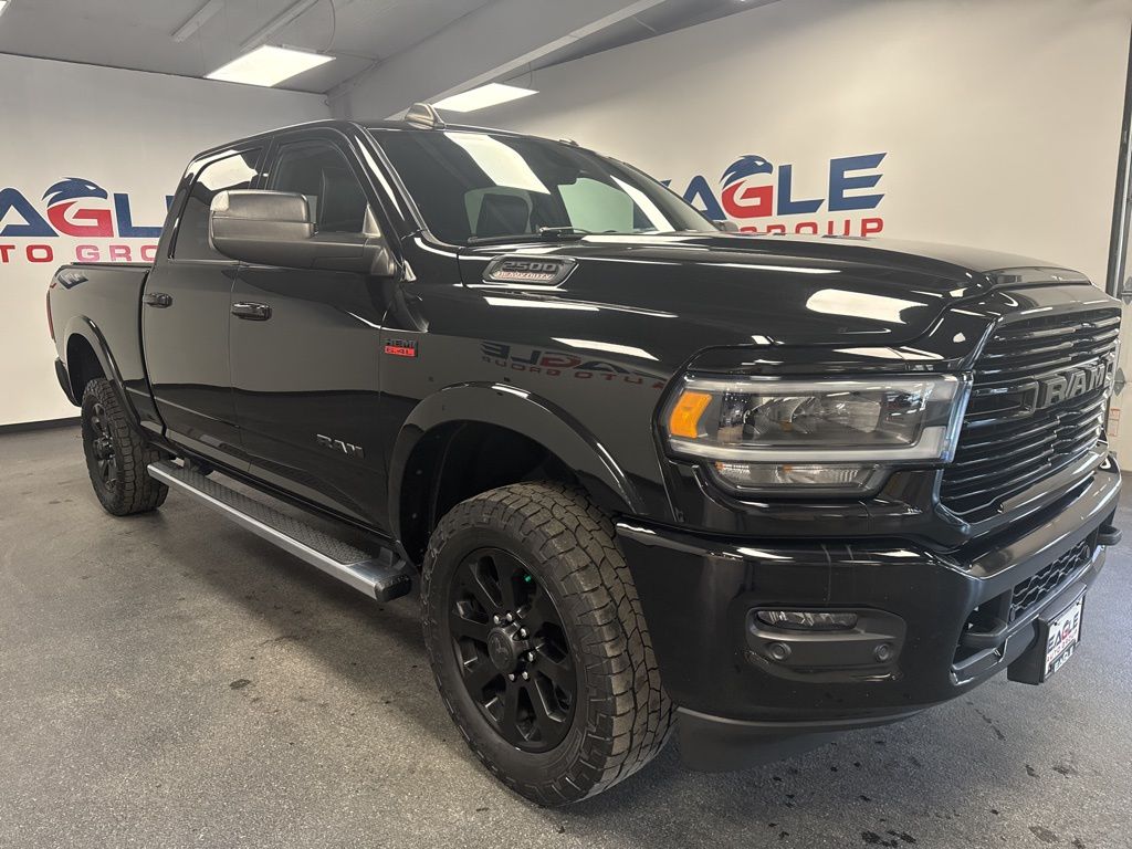 Diamond Black Crystal Pearlcoat 2020 RAM 2500 Laramie Crew Cab 4WD Pickup Truck Four-Wheel Drive 8-Speed Automatic