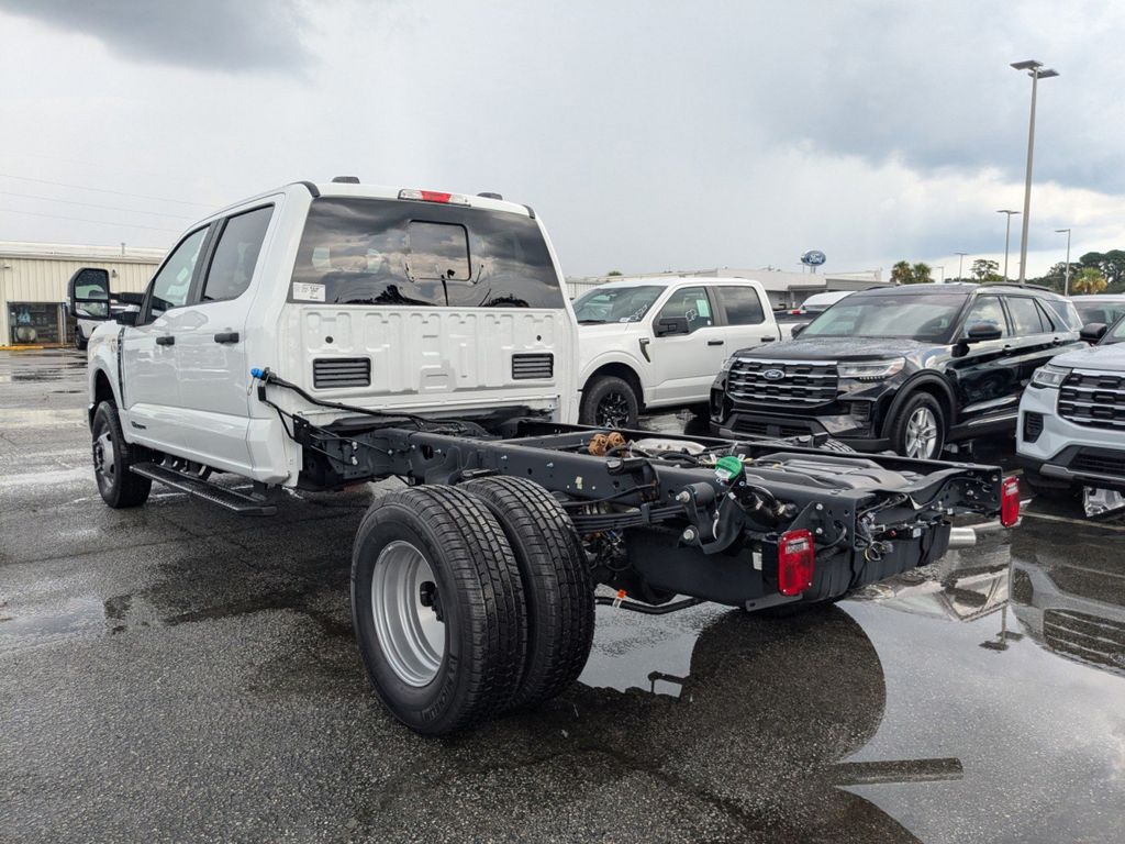 2025 Ford F-350 Super Duty XL