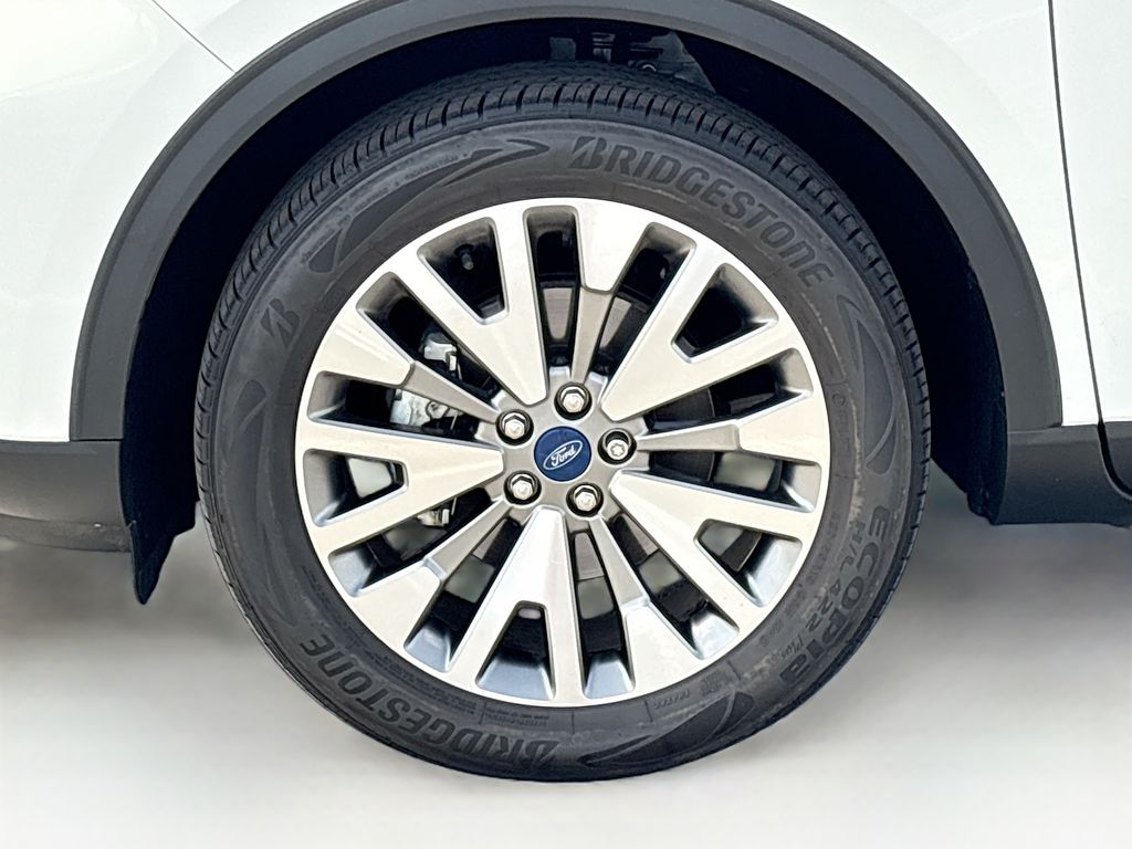 Thumbnail: 2022 Ford Escape - 30