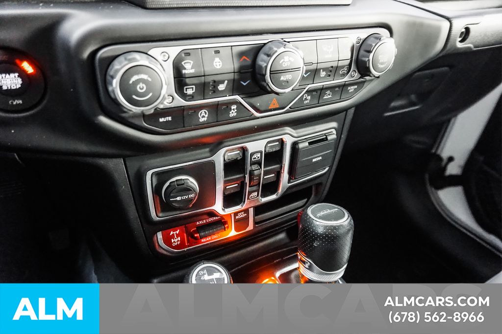 Used 2020 White Jeep Mojave image 37