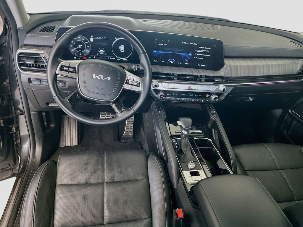 Used 2024 Gray Kia SX image 23