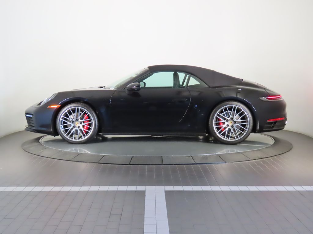 2022 Porsche 911 Carrera S 2