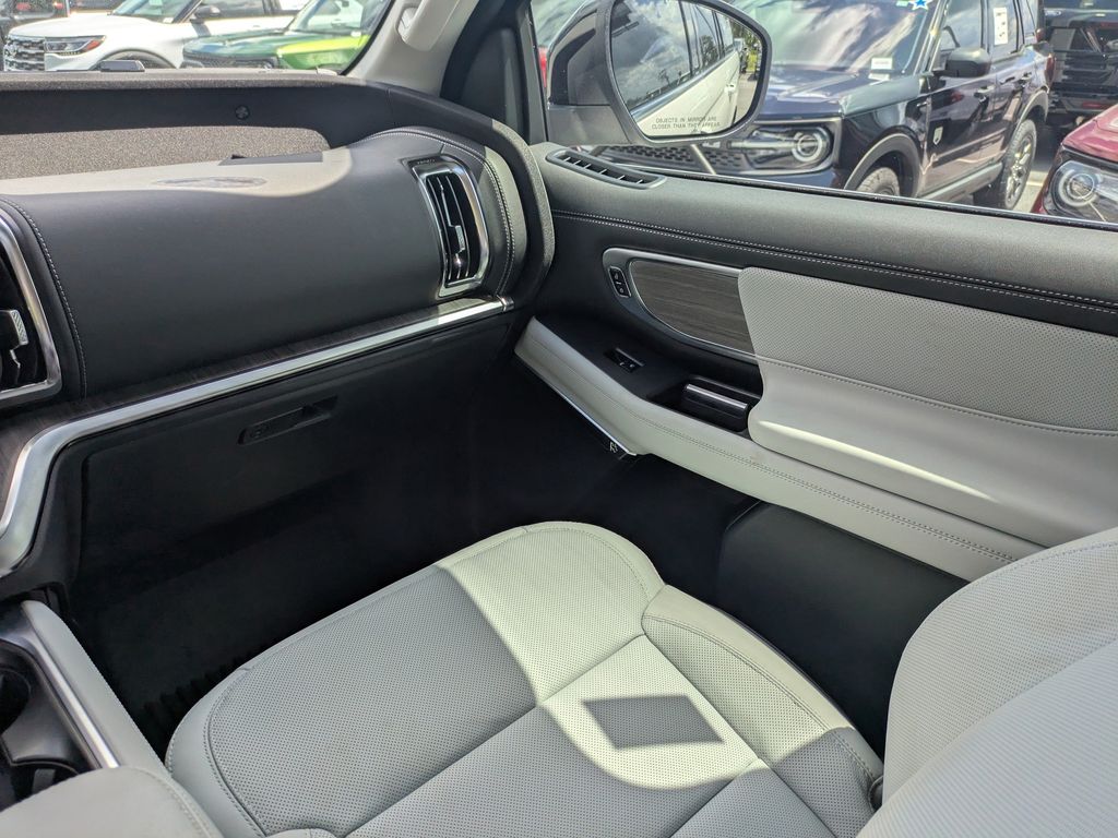 2026 Ford Expedition Max Platinum MAX