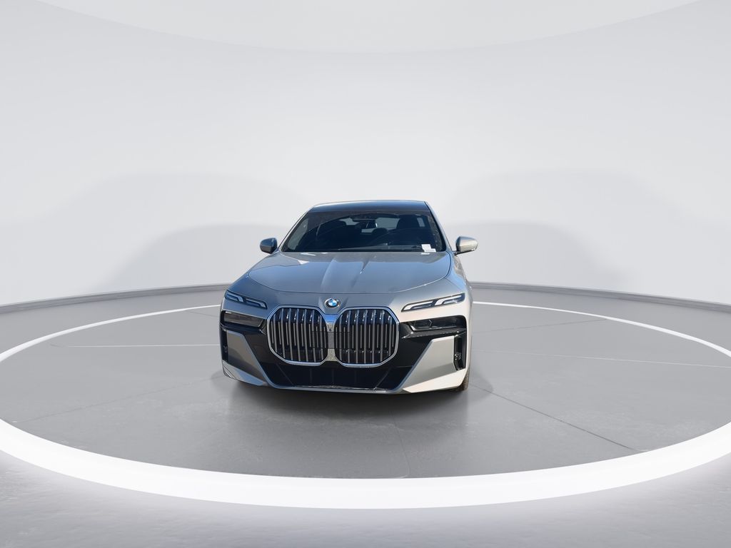 Thumbnail: 2025 BMW 7 Series - 3
