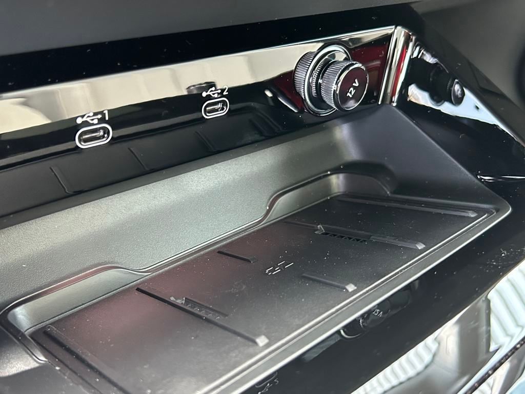 New 2025 Black Audi 2.0T Prestige image 25