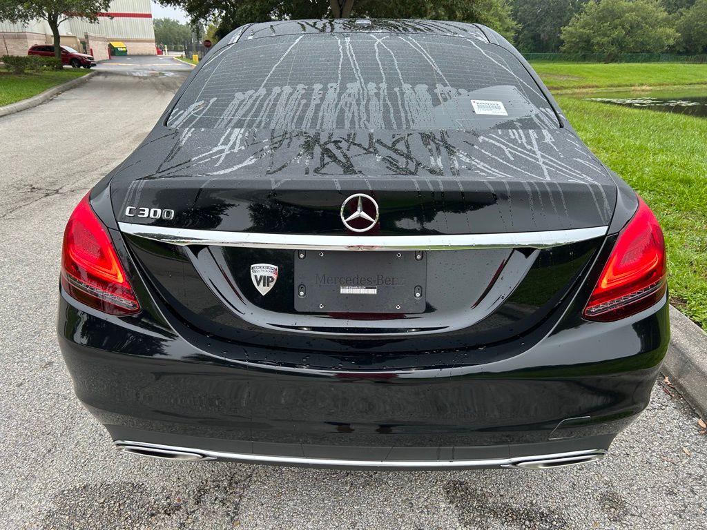 Thumbnail: 2021 Mercedes-Benz C-Class - 4