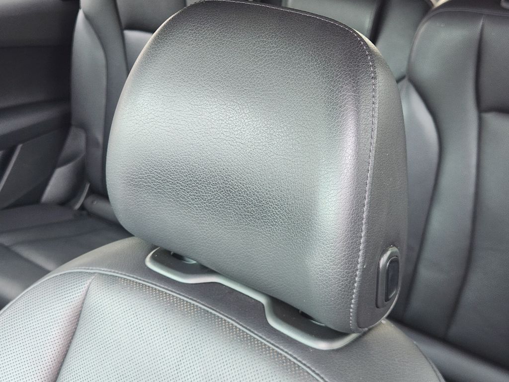 2017 Audi Q7 3.0 TDI Premium Plus Gray at Toyota of Victoria